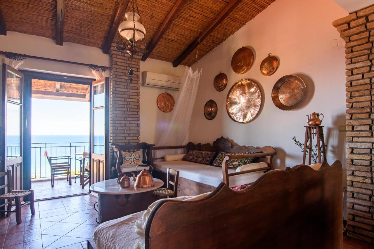 Eros Pittoresque Retreats - Perfect Location, Panoramic Seaview Koroni  Exterior foto