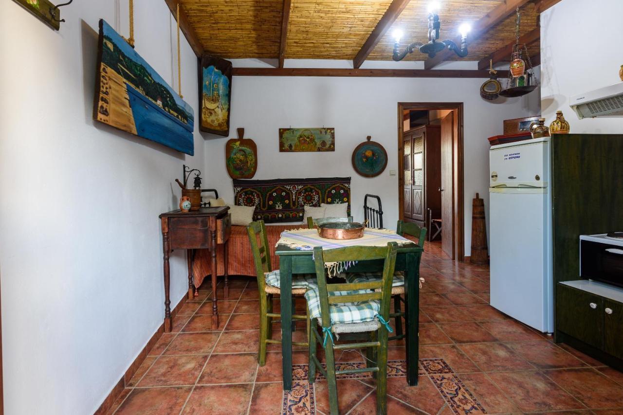 Eros Pittoresque Retreats - Perfect Location, Panoramic Seaview Koroni  Exterior foto